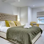 Elmleigh Nook - With Parking Appartamento *