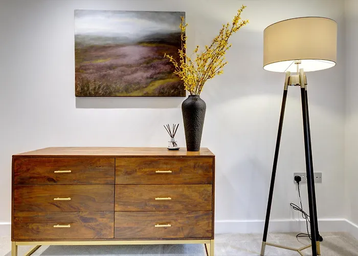 Elmleigh Nook - With Parking شقة *