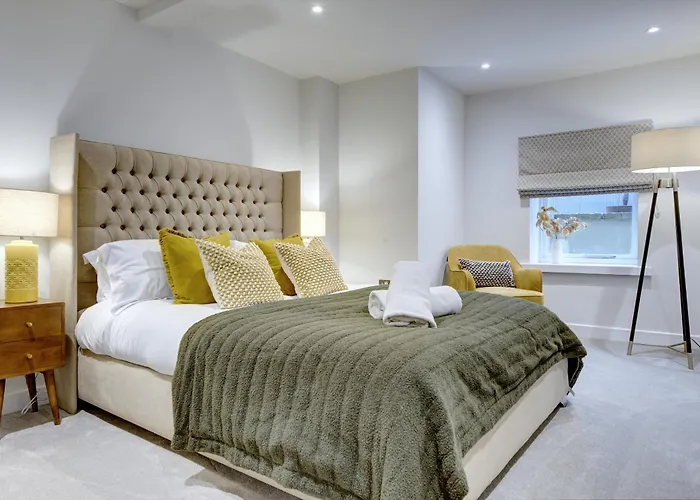 Elmleigh Nook - With Parking شقة *